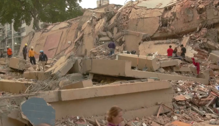 World rallies behind Venezuela as US, Cuba, Iran and others launch earthquake rescue effort