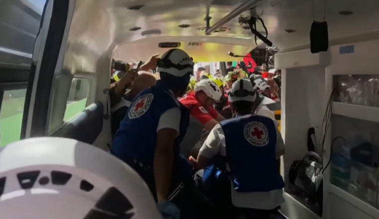 'Miracle' rescue as man pulled alive from Venezuela quake rubble after eight days