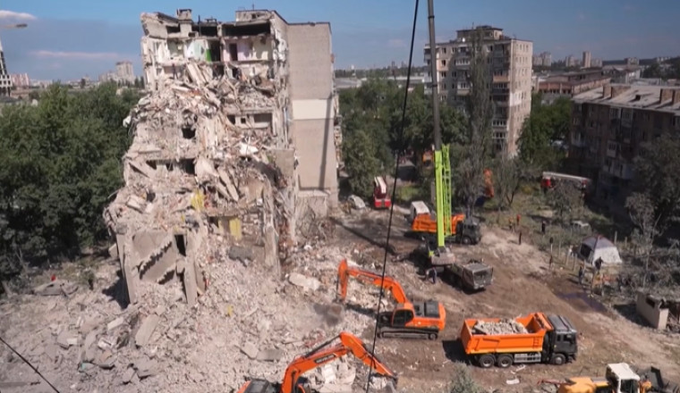 Ukraine and Russia vow to intensify attacks after deadly Kyiv barrage